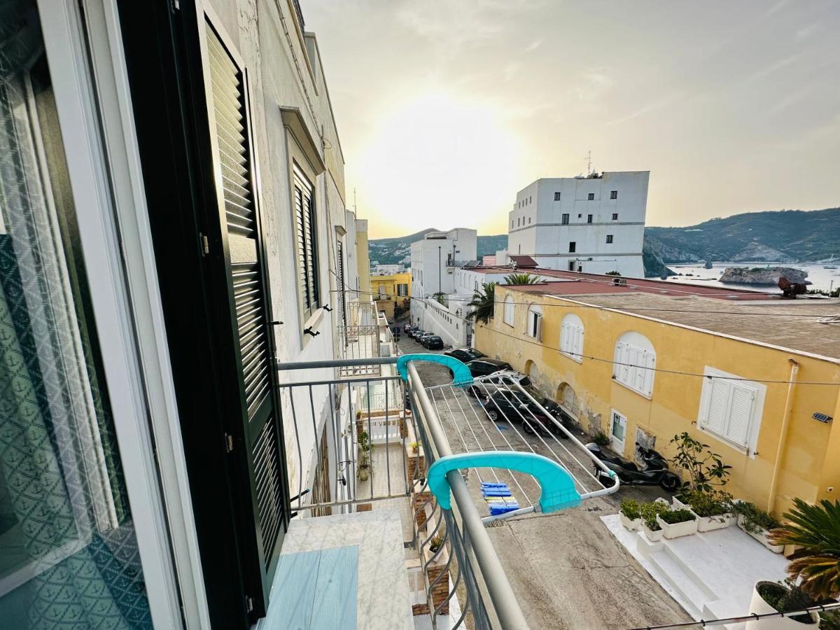 Sky Ponza - Immobilevante Bagian luar foto